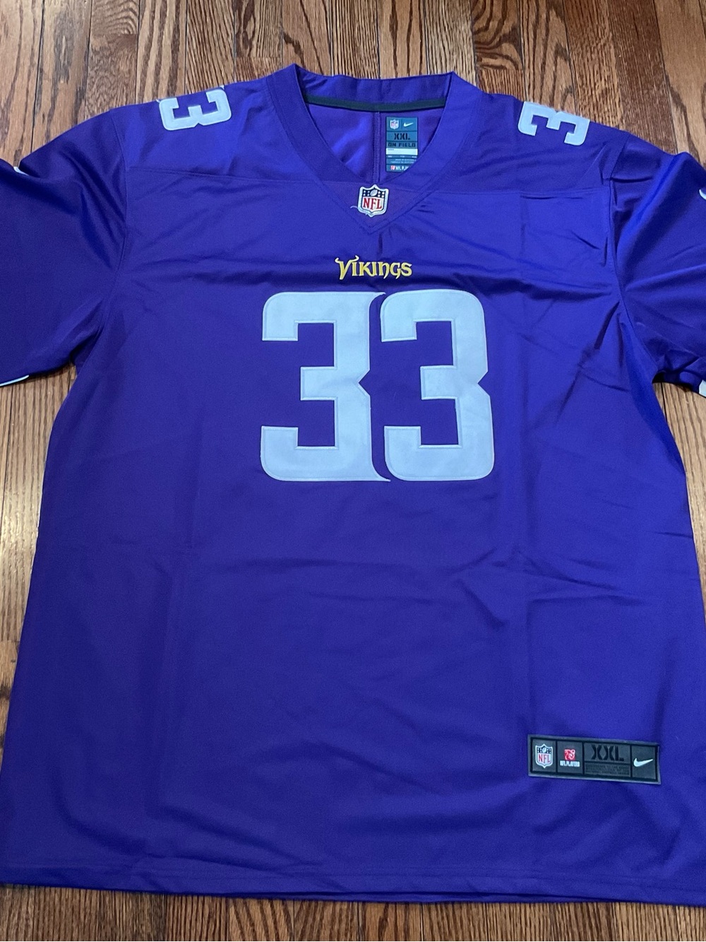 Nike Minnesota Vikings men’s XXL Aaron Jones purple sewn-on jersey NWT